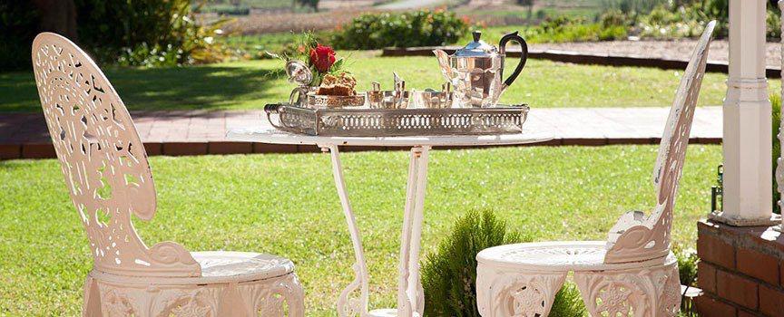 la plume gardens tea