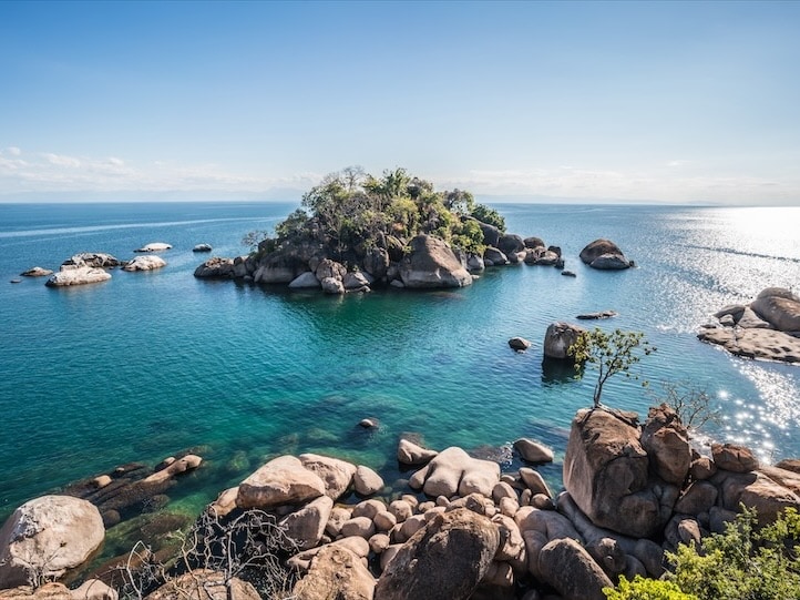 2025/malawi view of lake malawi
