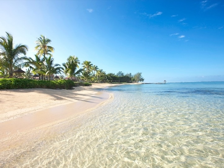 2025/mauritius serene beach in mauritius