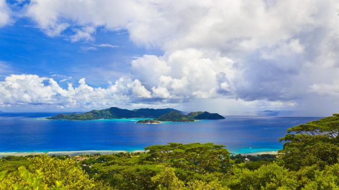 seychelles yacht praslin island from a distance_1